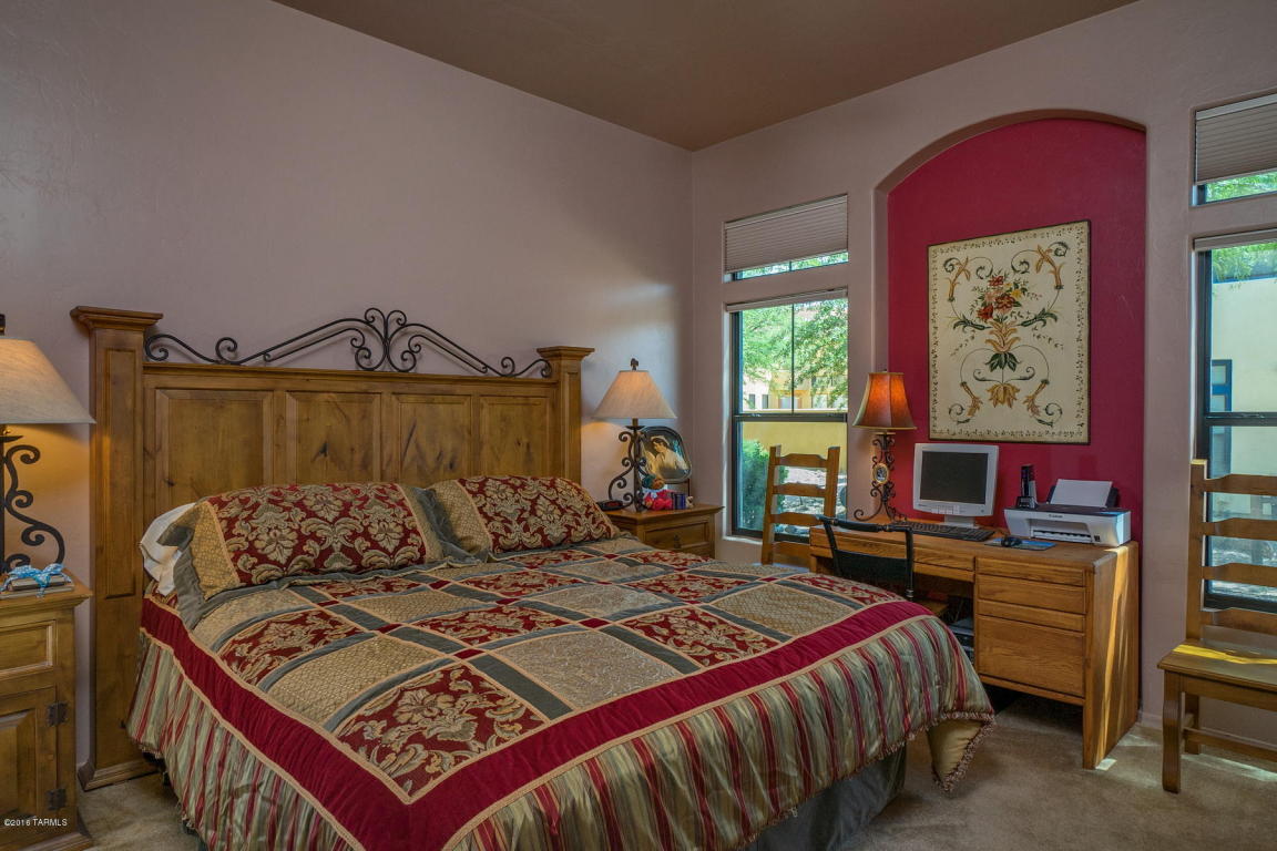 512 Post, Tubac, AZ 85646