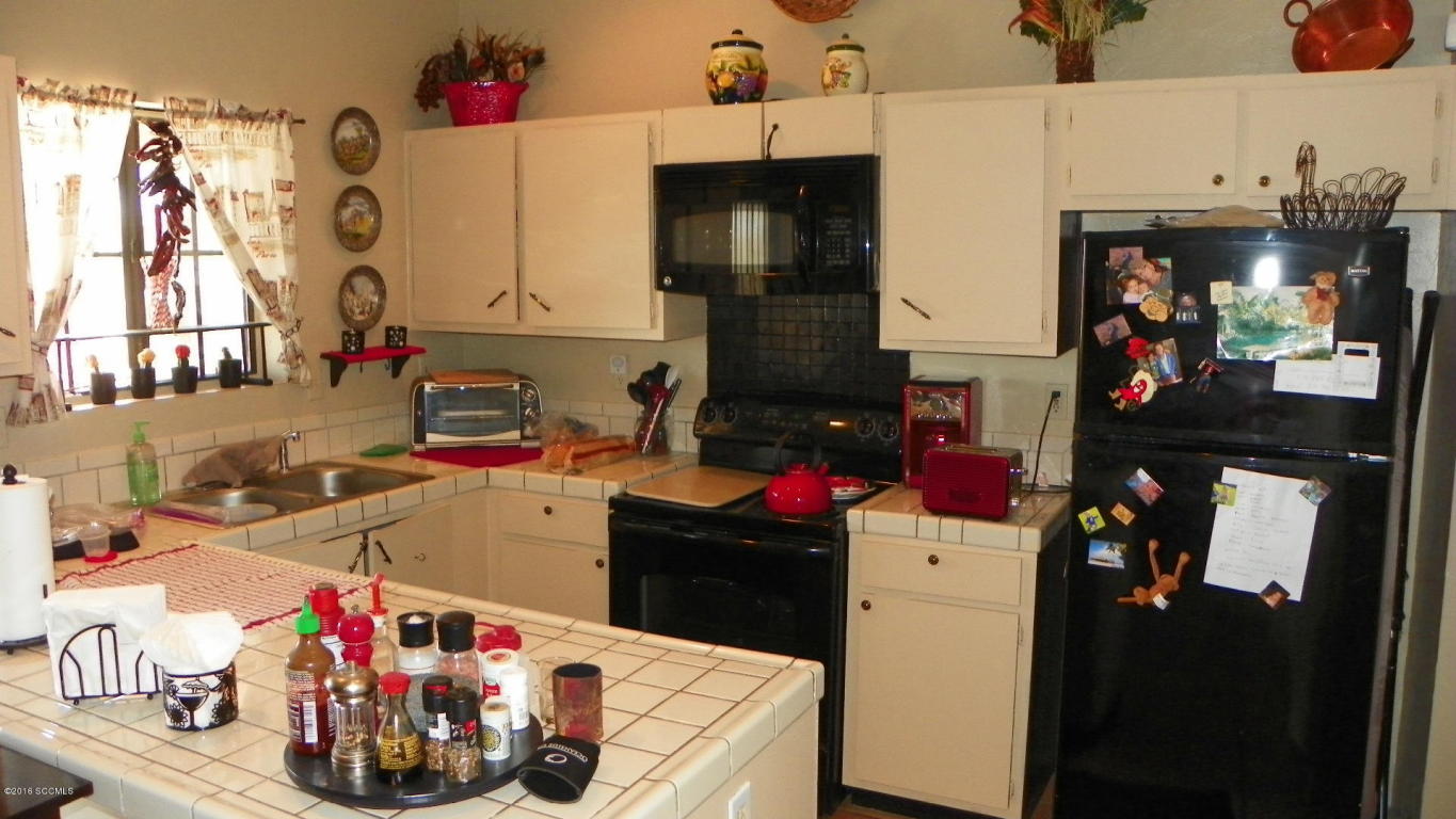 406 Moneda Court, Rio Rico, AZ 85648