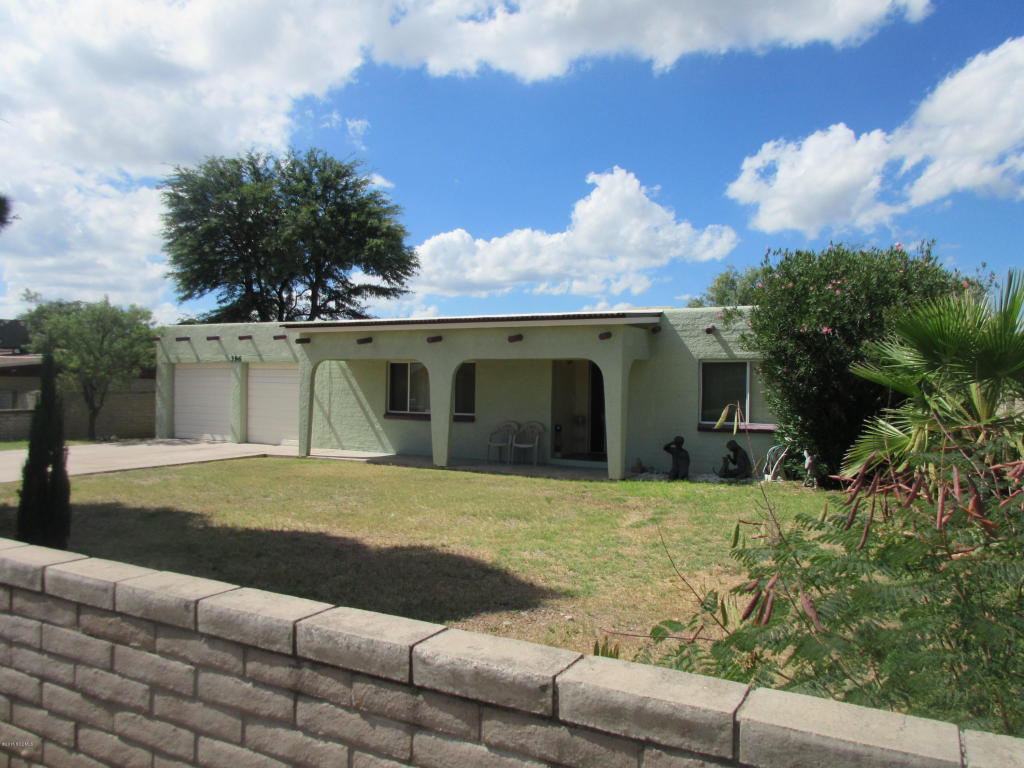 396 Willow Drive, Rio Rico, AZ 85648