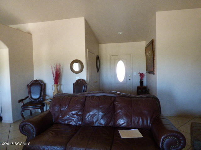 96 Calle Quintana, Rio Rico, AZ 85648