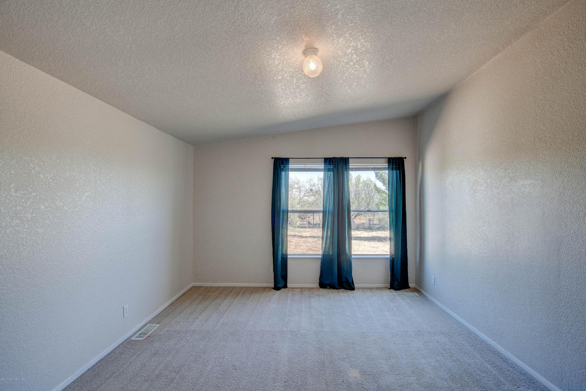 8497 E Mccrum Lane, Sierra Vista, AZ 85650