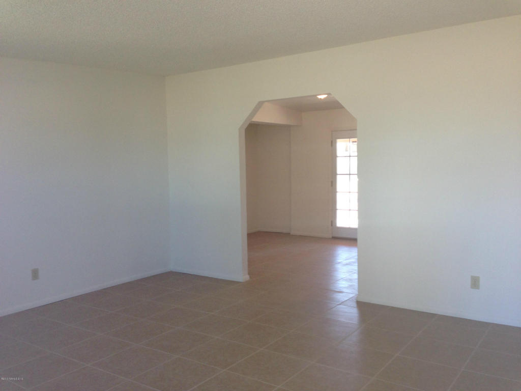 4908 E San Molino Street, Sierra Vista, AZ 85650