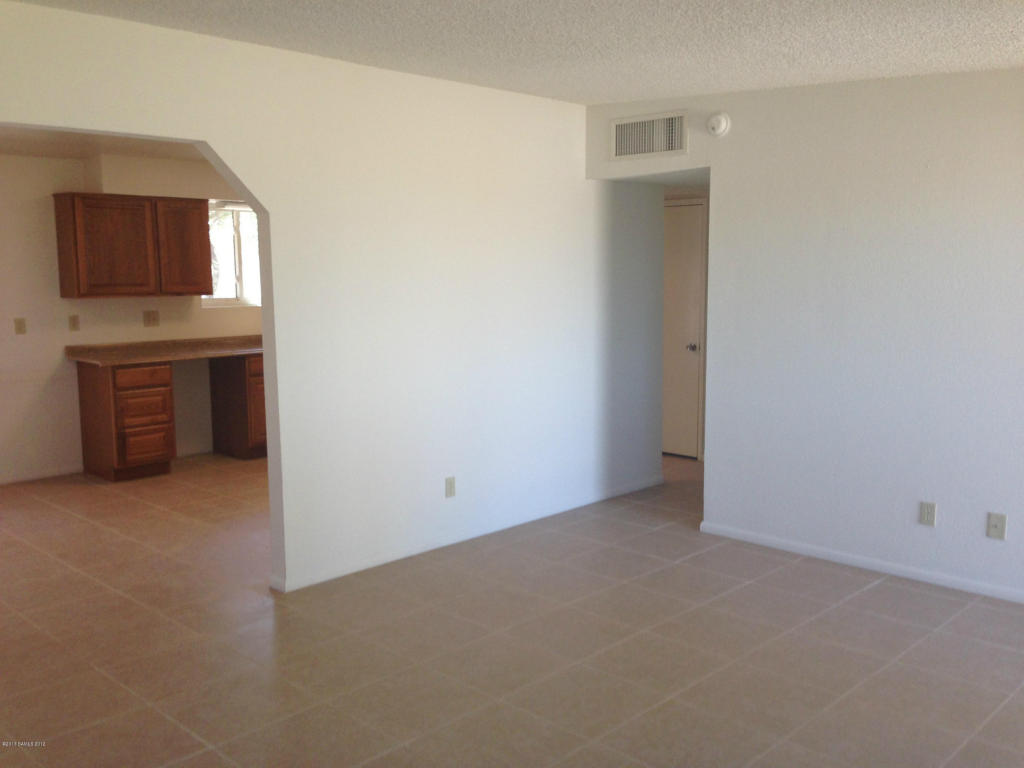 4908 E San Molino Street, Sierra Vista, AZ 85650