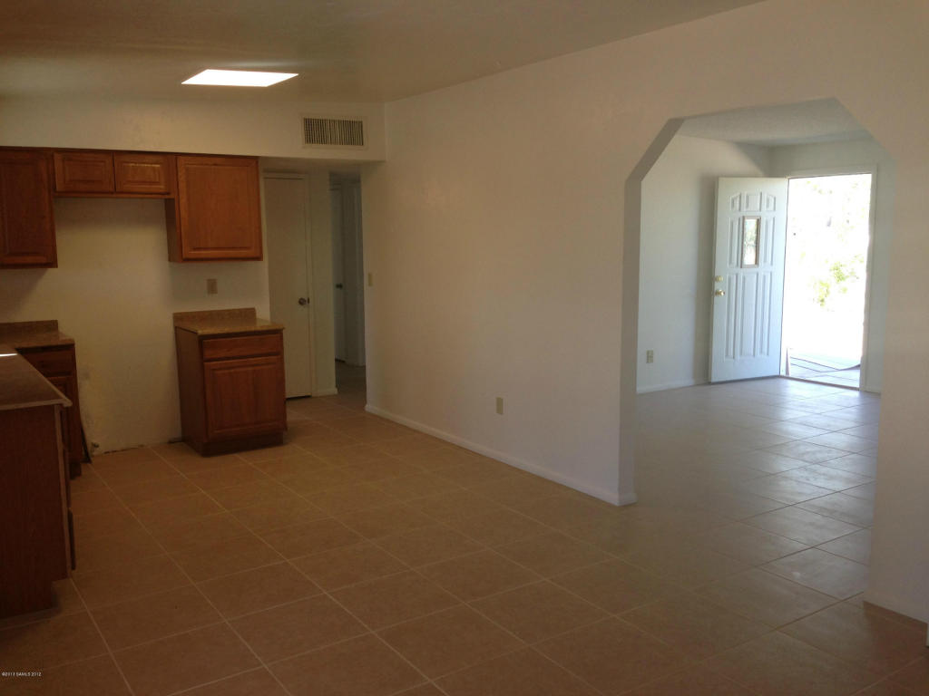 4908 E San Molino Street, Sierra Vista, AZ 85650