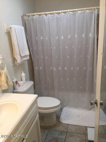 660 E River, Tucson, AZ 85704