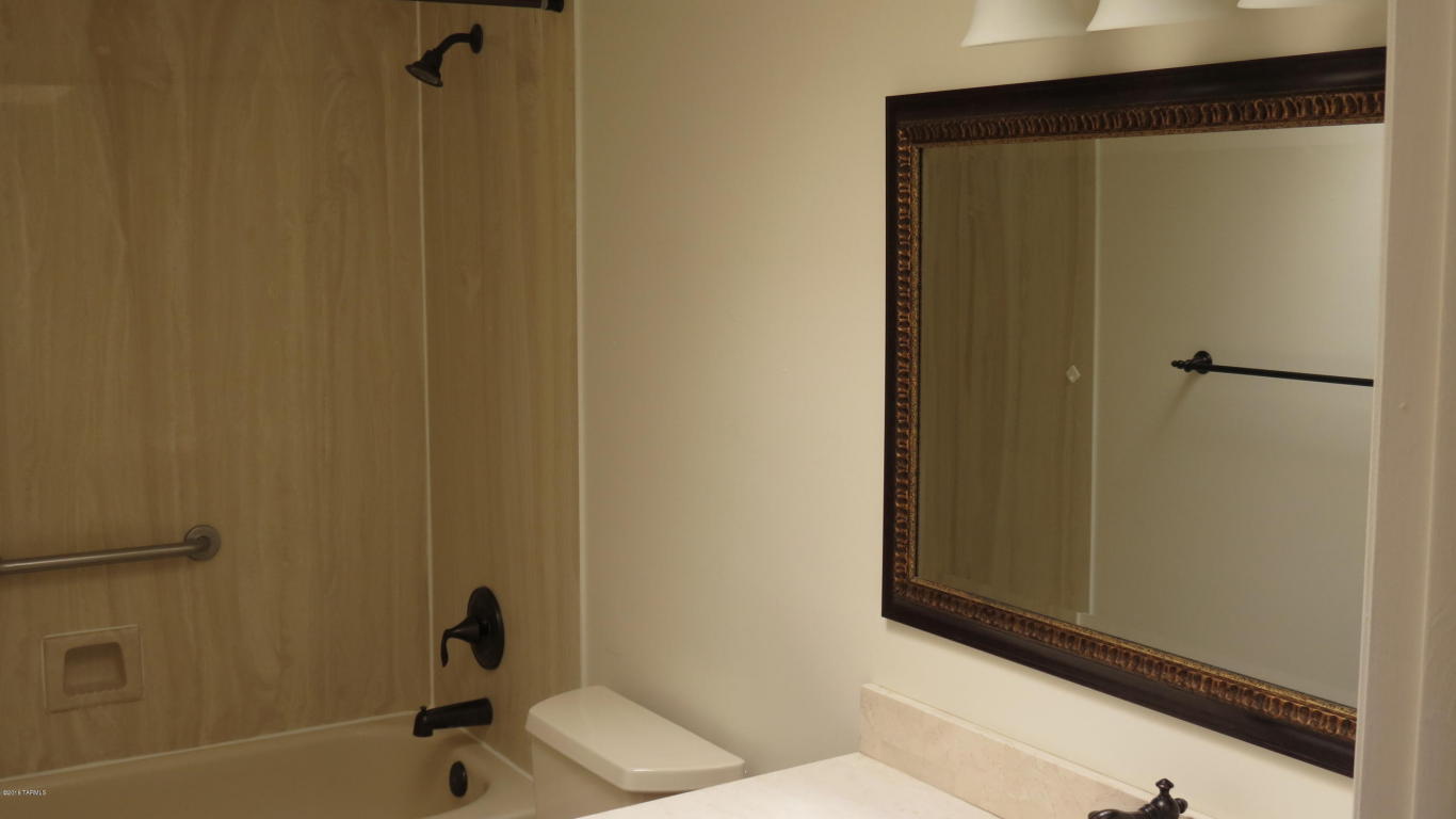 1704 W Dalehaven, Tucson, AZ 85704