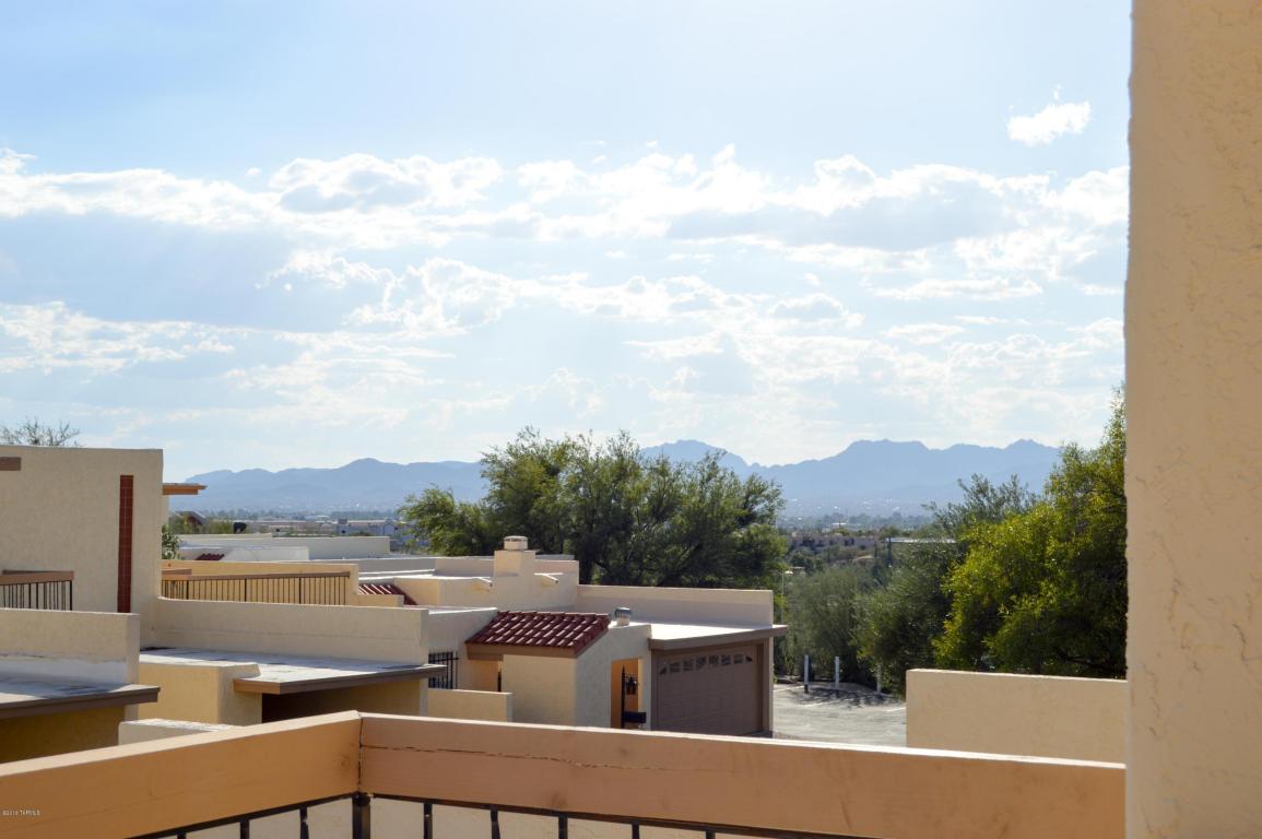 643 E Camino Alteza, Tucson, AZ 85704