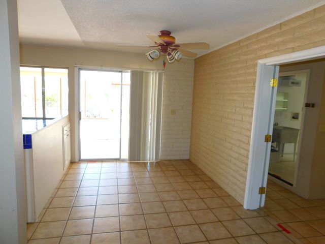 925 W Calle CatavinosTucson, AZ, 85704Pima County