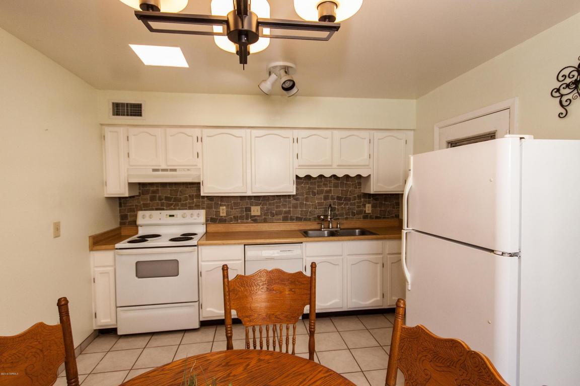 1917 W Record, Tucson, AZ 85705