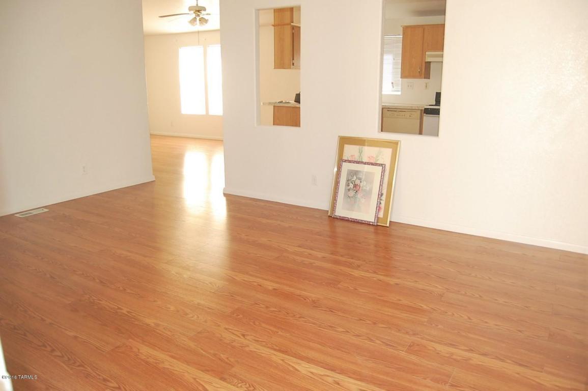 4854 N River Valley, Tucson, AZ 85705