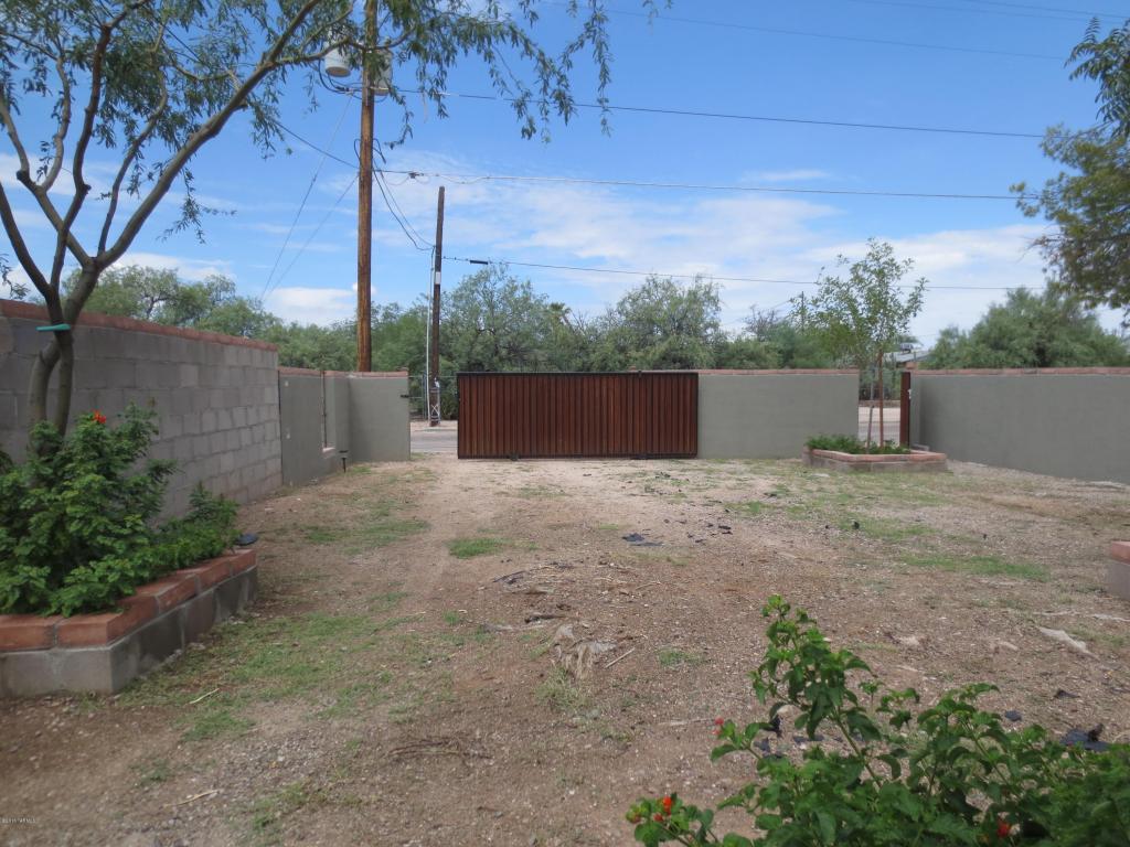 2426 N Estrella, Tucson, AZ 85705