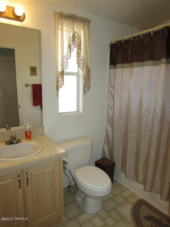 1651 W WETMORE, Tucson, AZ 85705