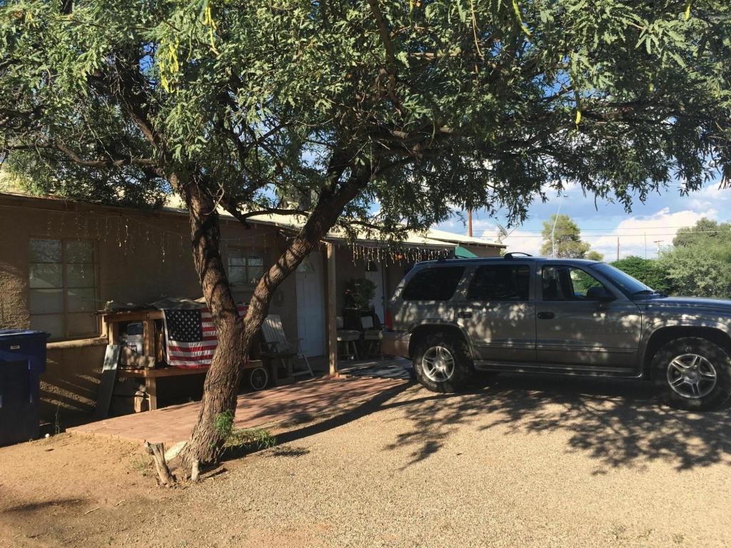 3365 N Stone, Tucson, AZ 85705