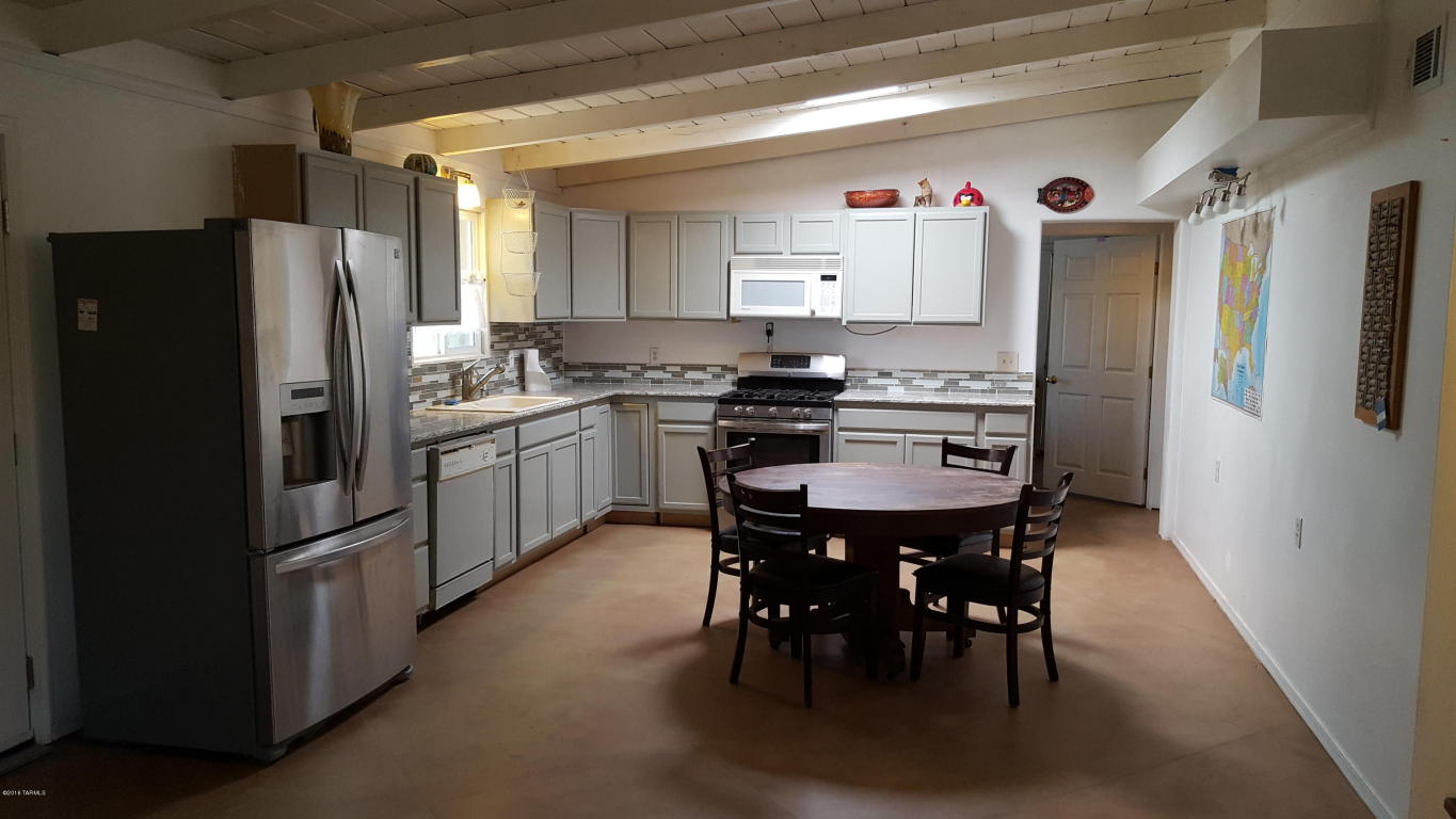 4352 N Iroquois, Tucson, AZ 85705