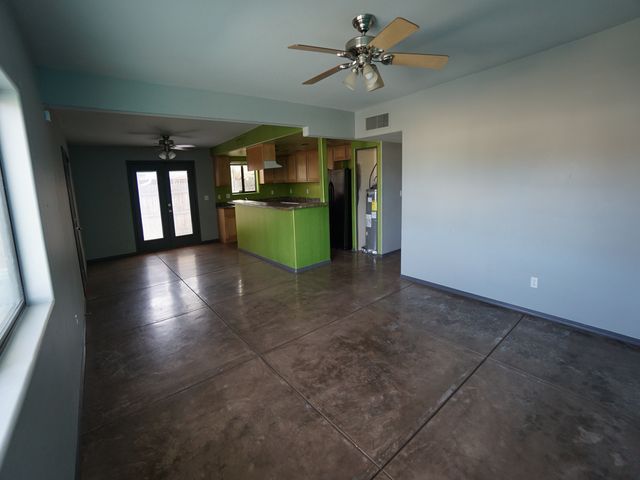 522 E Knox DrTuscon, AZ, 85705Pima County