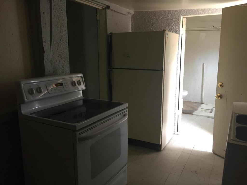 608 W Simmons, Tucson, AZ 85705