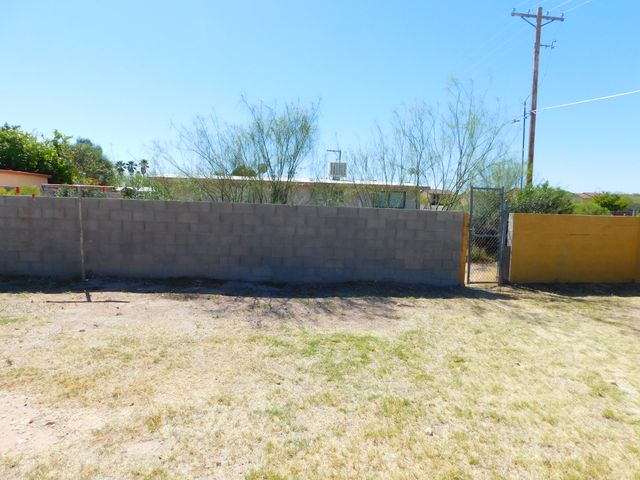 1602 E Alaska StTucson, AZ, 85706Pima County