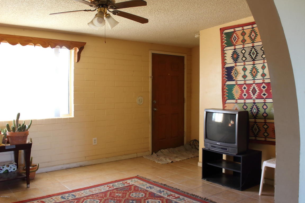 1641 E Oregon Street, Tucson, AZ 85706