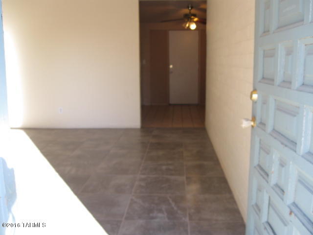 5361 S 6th Av, Tucson, AZ 85706