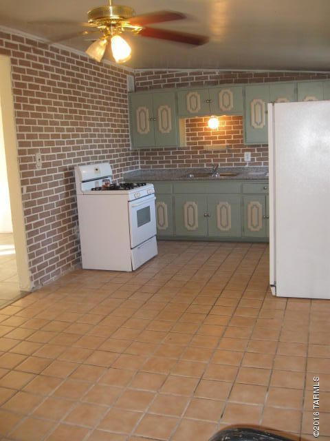 5361 S 6th Av, Tucson, AZ 85706