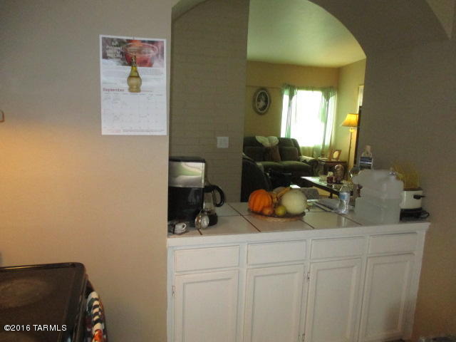 901 W Hawaii, Tucson, AZ 85706