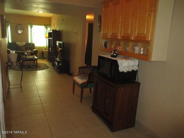 901 W Hawaii, Tucson, AZ 85706