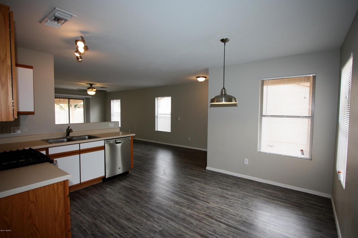 2638 E Cambridge Ring, Tucson, AZ 85706