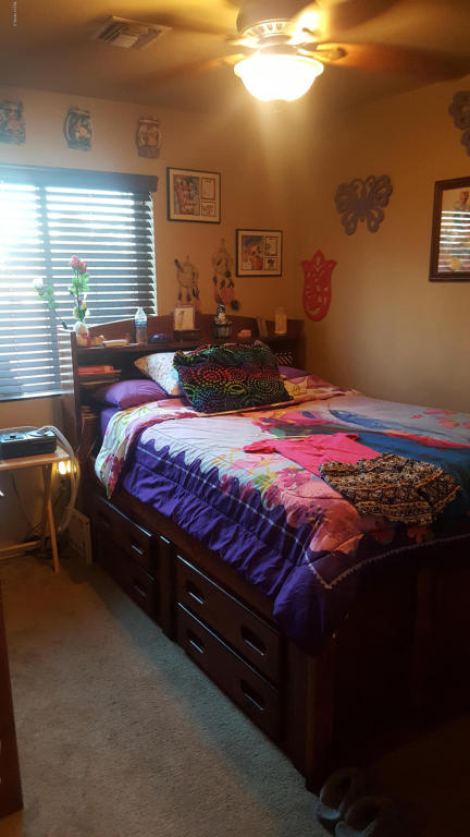 914 E Robert Hansen, Tucson, AZ 85706