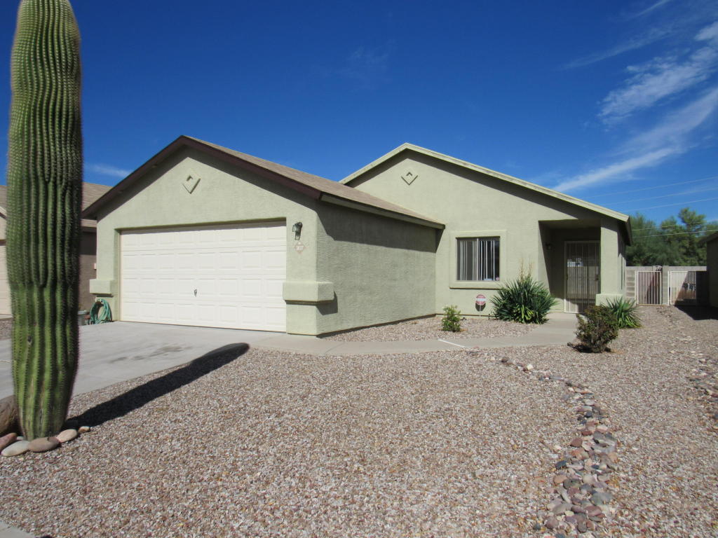 3827 E Talkalai Lake, Tucson, AZ 85706