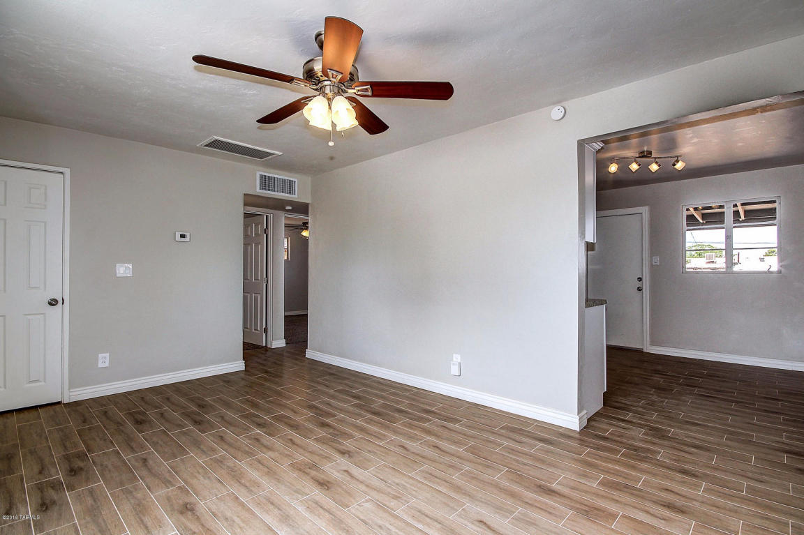 958 W Calle Evelina, Tucson, AZ 85706