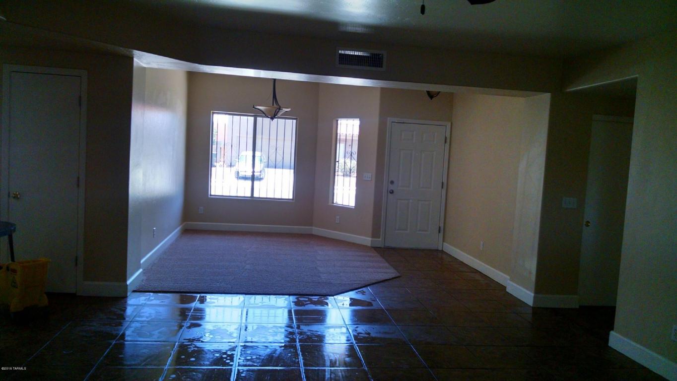 404 W Mossman, Tucson, AZ 85706