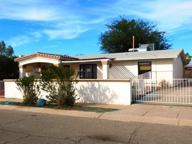 308 W Wedwick StTucson, AZ, 85706Pima County