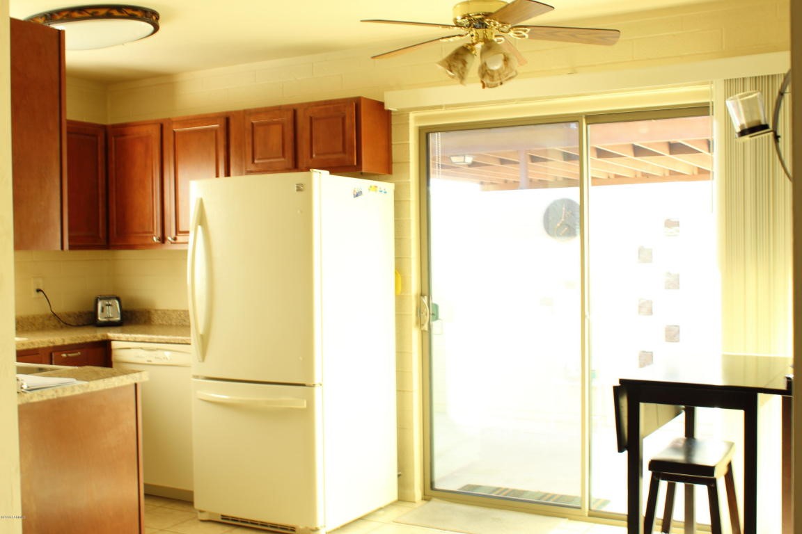 1002 S Kolb Road, Tucson, AZ 85710