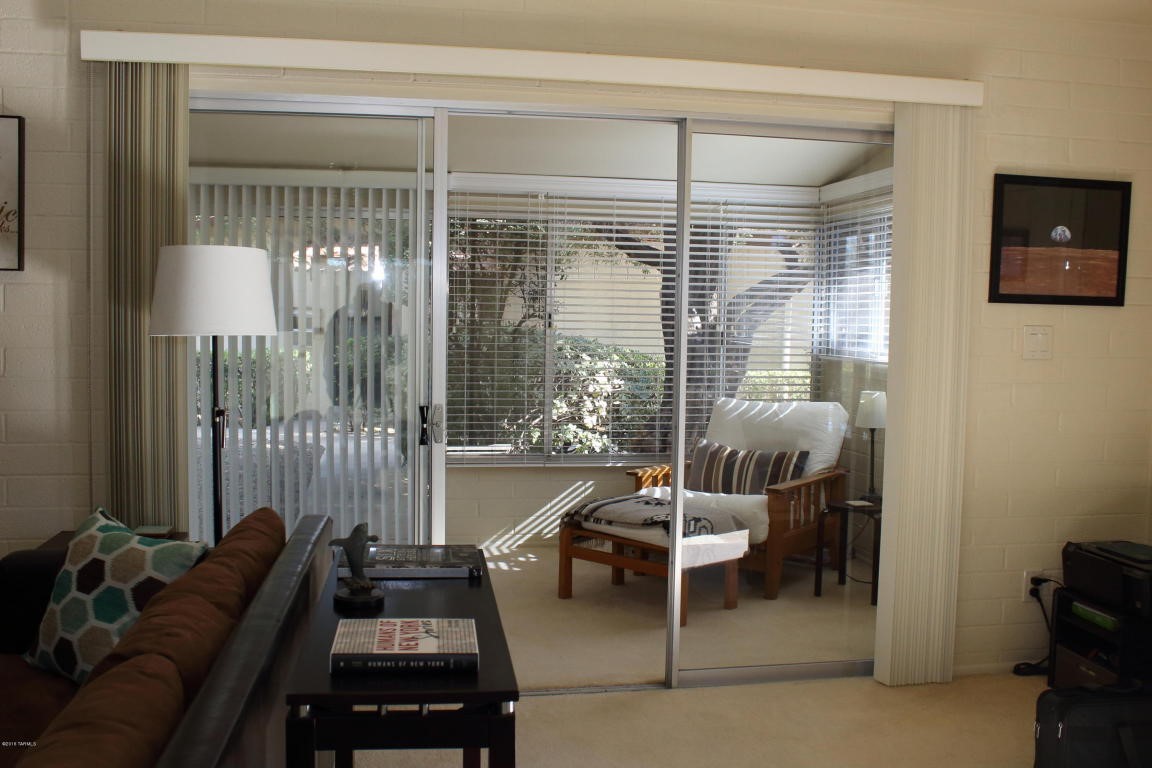 1002 S Kolb Road, Tucson, AZ 85710