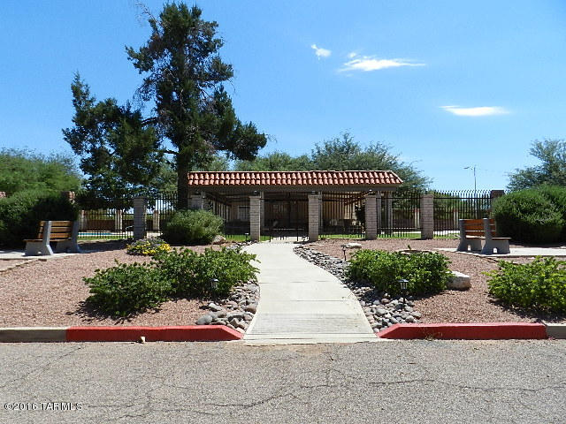 1246 S Camino Seco, Tucson, AZ 85710
