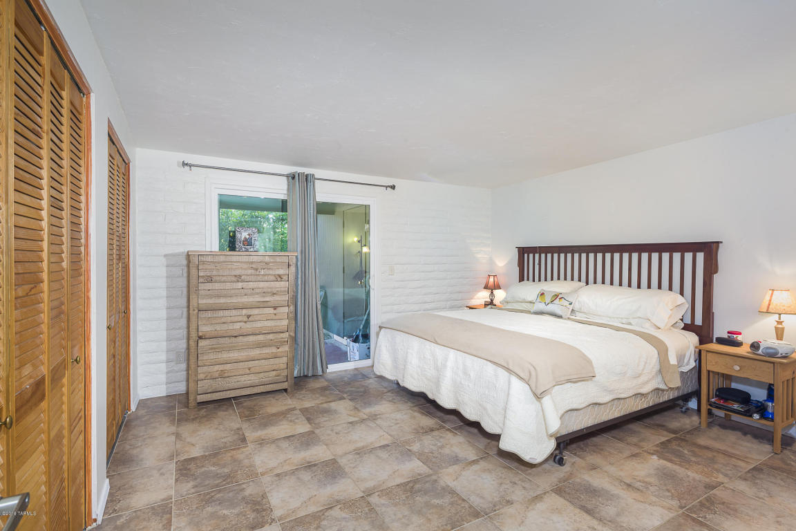 8110 E Estes, Tucson, AZ 85710