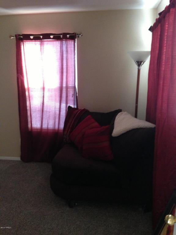 2076 S Cutter, Tucson, AZ 85710