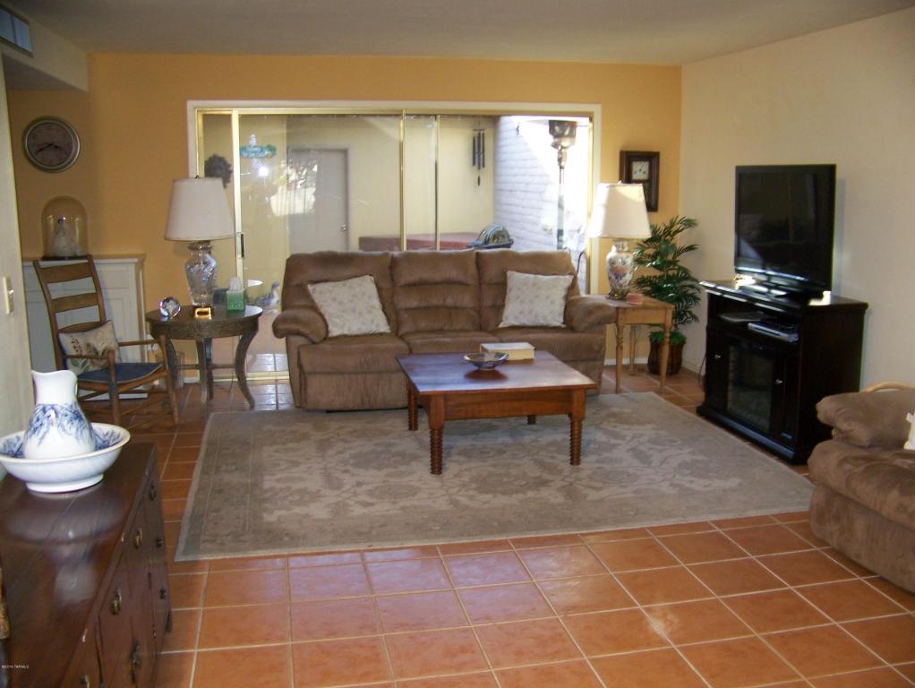 1268 S Camino Seco, Tucson, AZ 85710