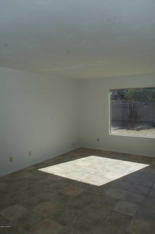 8802 E 5Th, Tucson, AZ 85710