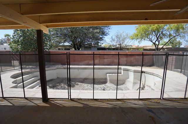8109 E Baker DrTucson, AZ, 85710Pima County