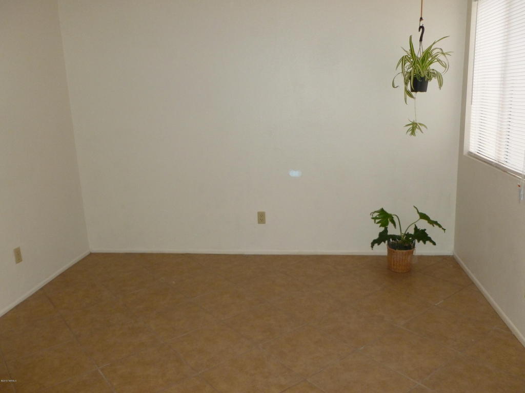 804 S LANGLEY, Tucson, AZ 85710