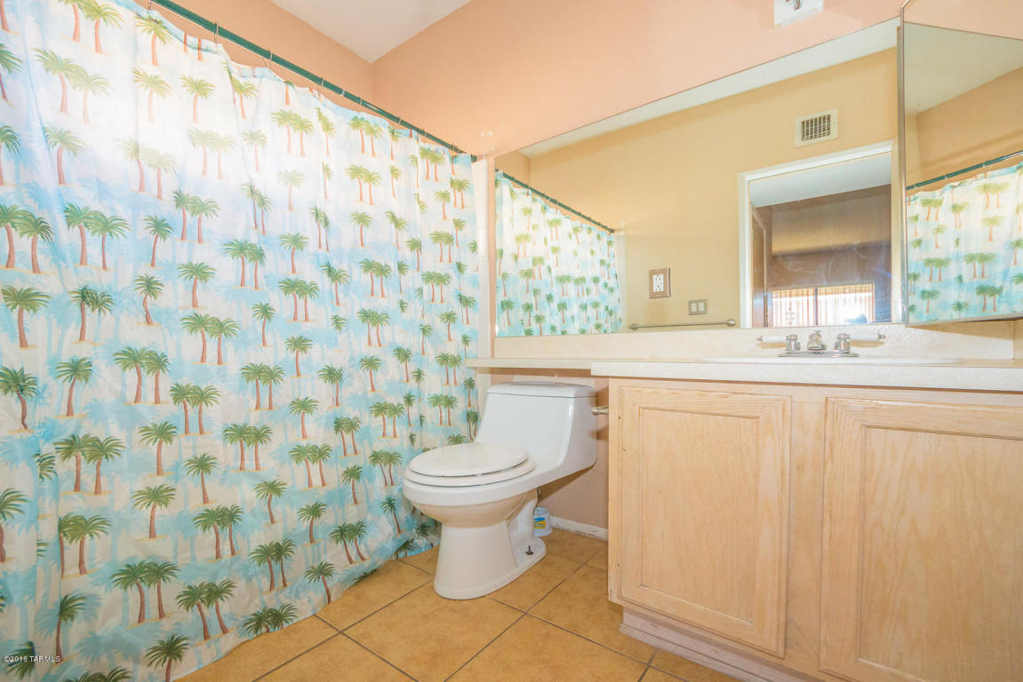 7666 E 22Nd, Tucson, AZ 85710