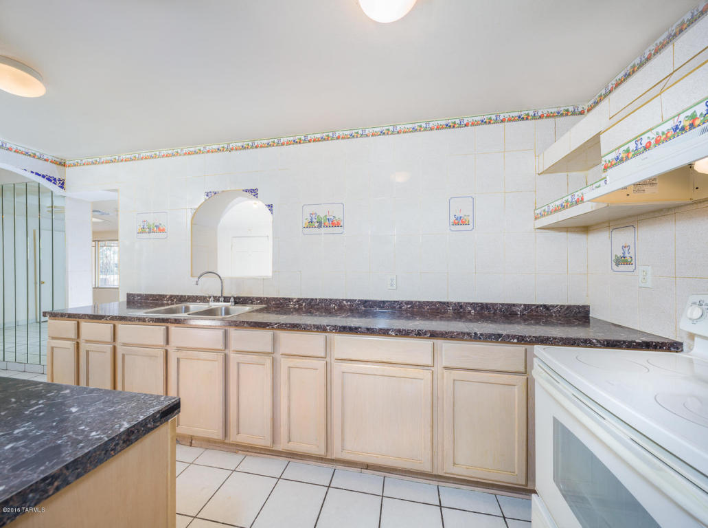5602 E Juarez, Tucson, AZ 85711