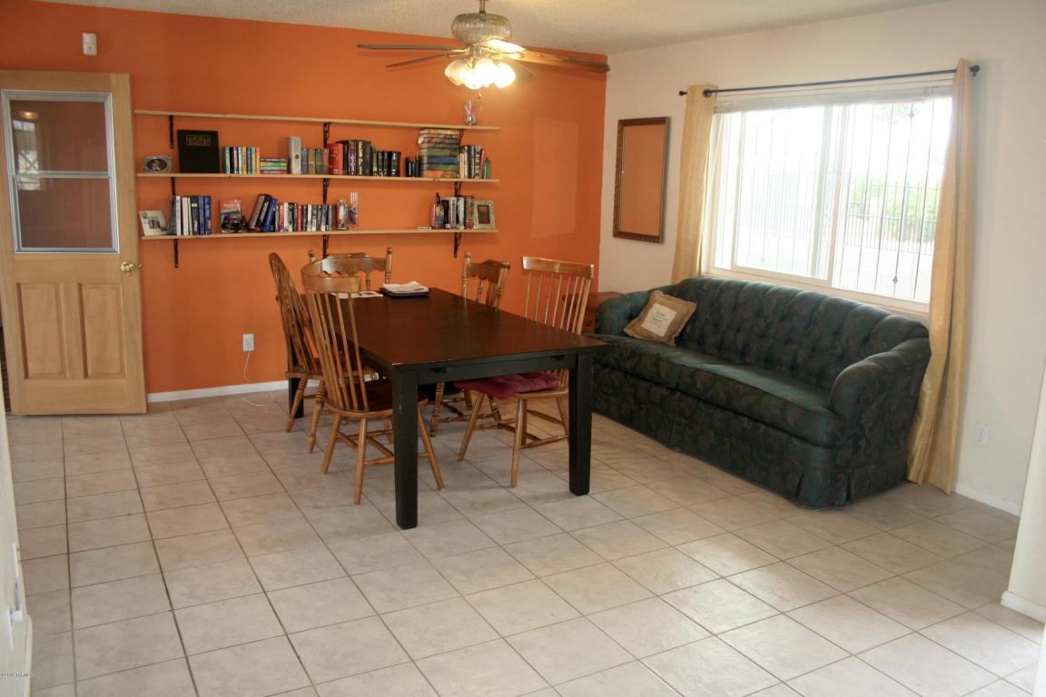 2001 S Longfellow, Tucson, AZ 85711
