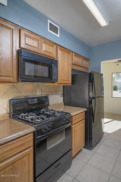 4649 E Cooper, Tucson, AZ 85711