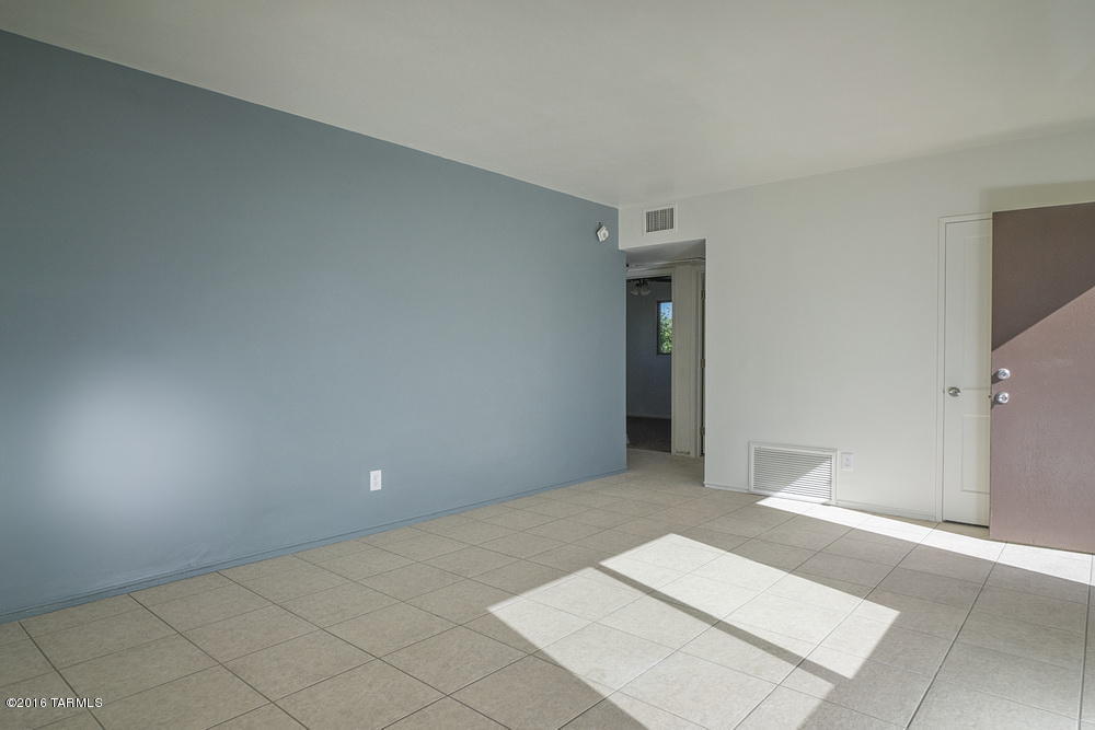 4649 E Cooper, Tucson, AZ 85711
