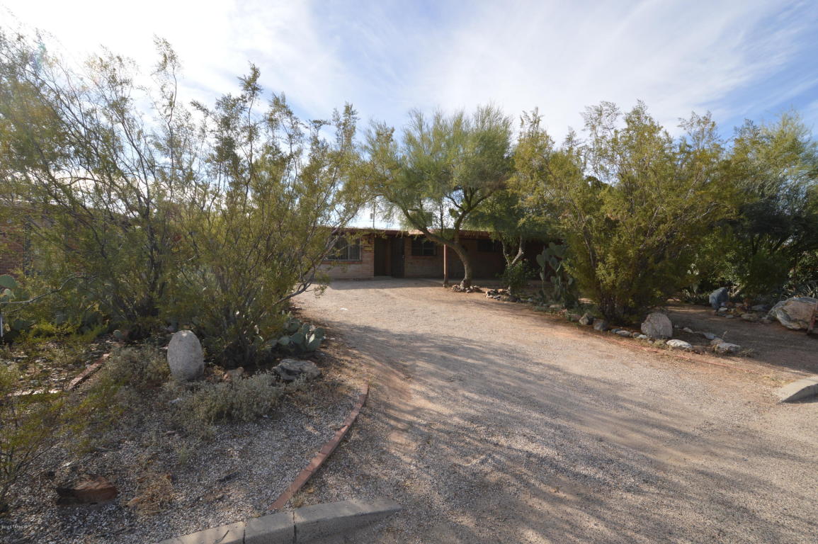 6074 E 20th, Tucson, AZ 85711