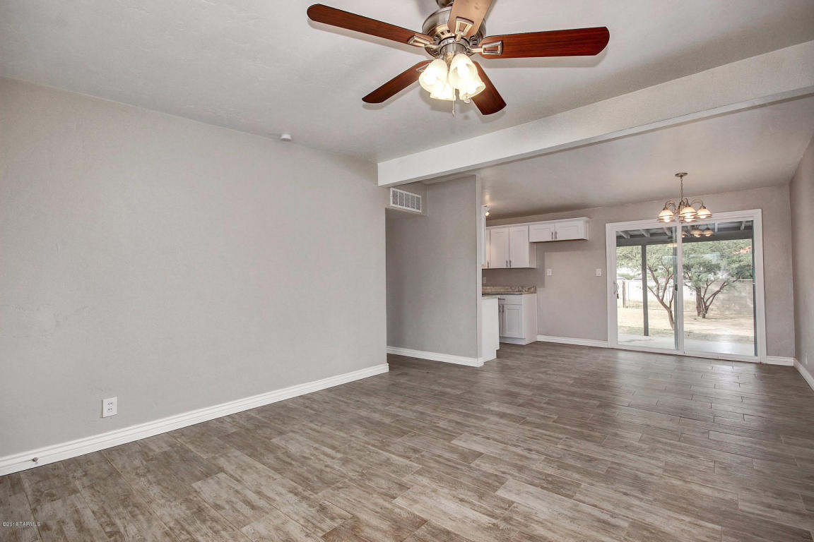 2502 S Jefferson, Tucson, AZ 85711