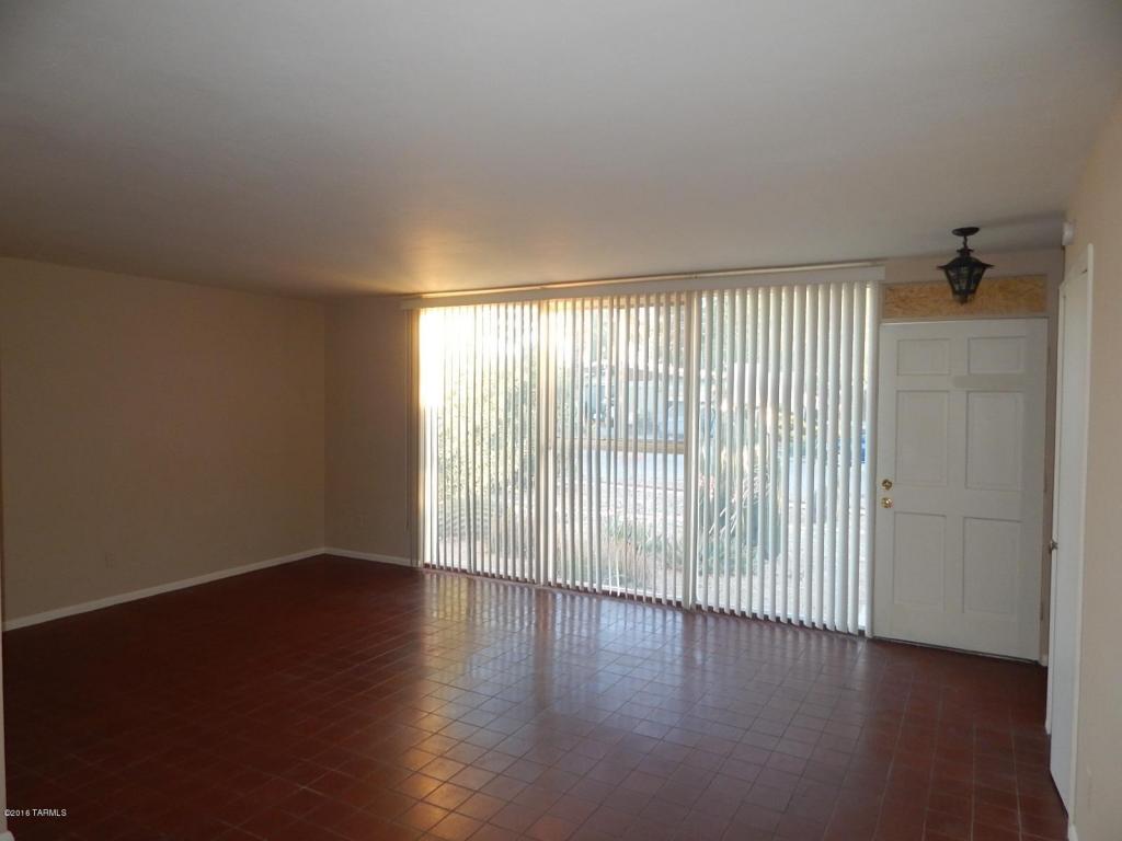 5035 E Scarlett, Tucson, AZ 85711
