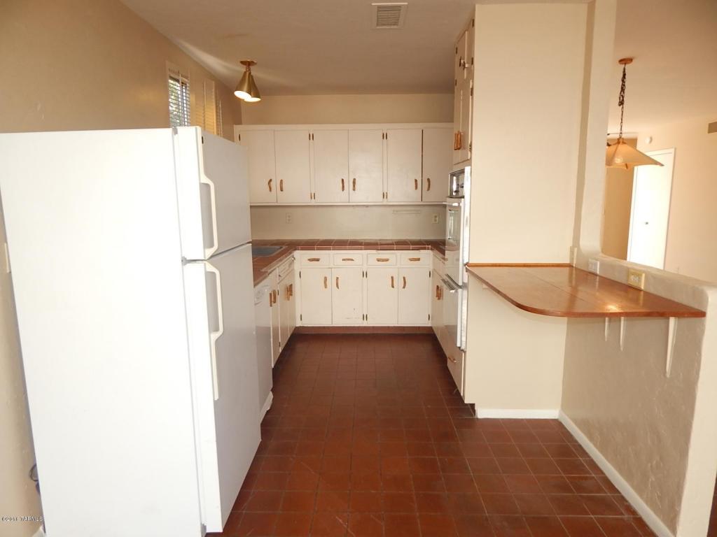 5035 E Scarlett, Tucson, AZ 85711